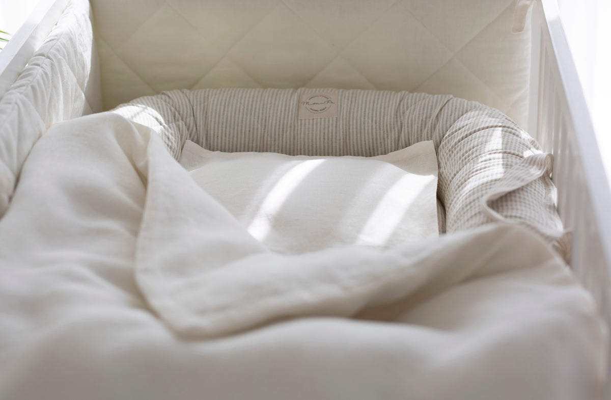 Premium 100% lino lizdelis - gultelis kūdikiams su tvirtu pagrindu "ALBA"