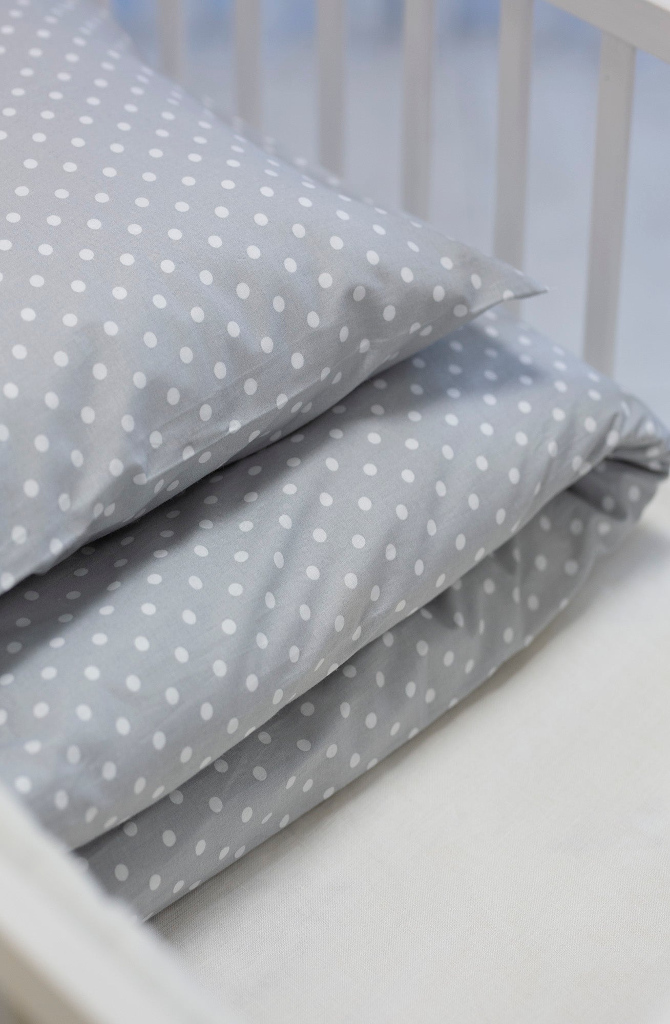 Medvilnės drobelės patalynė "Žirneliai", pilka ir balta