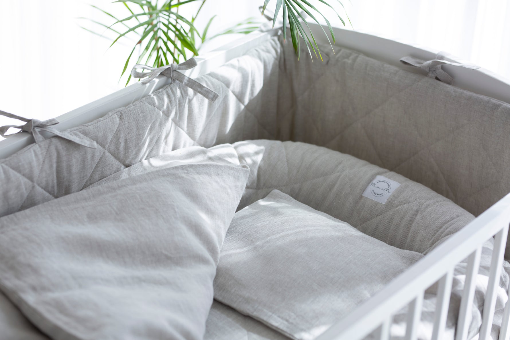 Premium 100% lino lizdelis - gultelis kūdikiams su tvirtu pagrindu "NUMA"