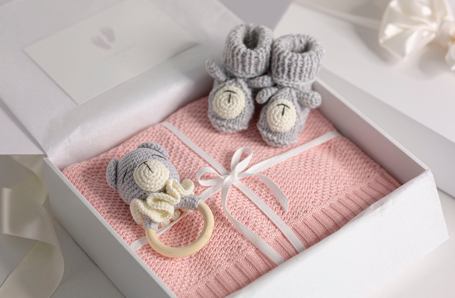 Dovanų rinkinys dėžutėje "Persikinė pasaka"