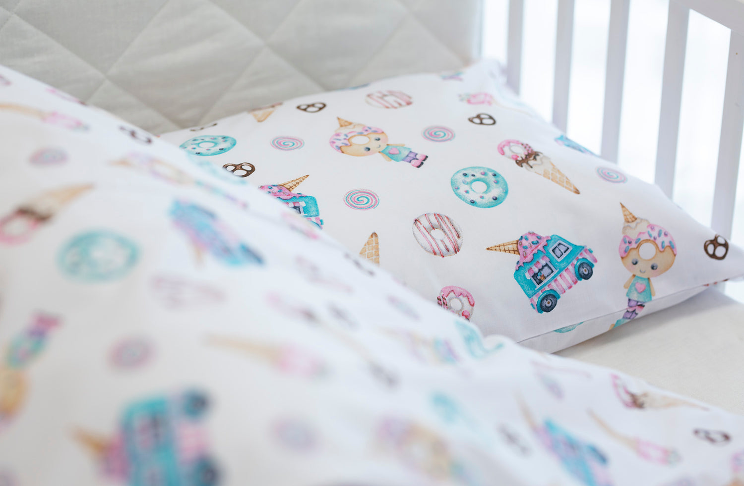 Medvilnės drobelės patalynė "Saldumynai"