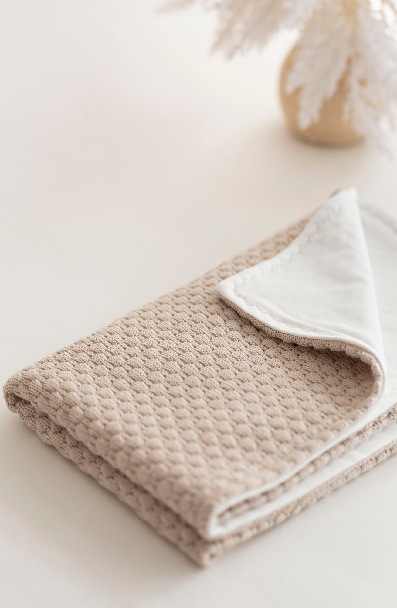 Double-sided merino wool blanket "Beige with vanilla fabric"