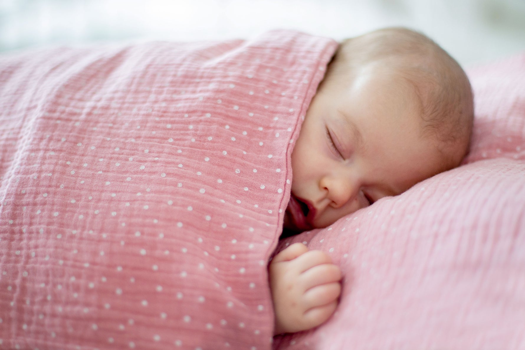 Muslino patalynė "Rausva su taškiukais" | Kūdikių ir vaikų patalynė