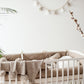 Kūdikio lovytės kraštų apsaugėlės "Rudos su vaniliniais raišteliais"