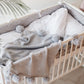 Kūdikio lovytės kraštų apsaugėlės "Šviesiai pilkos su baltais raišteliais"